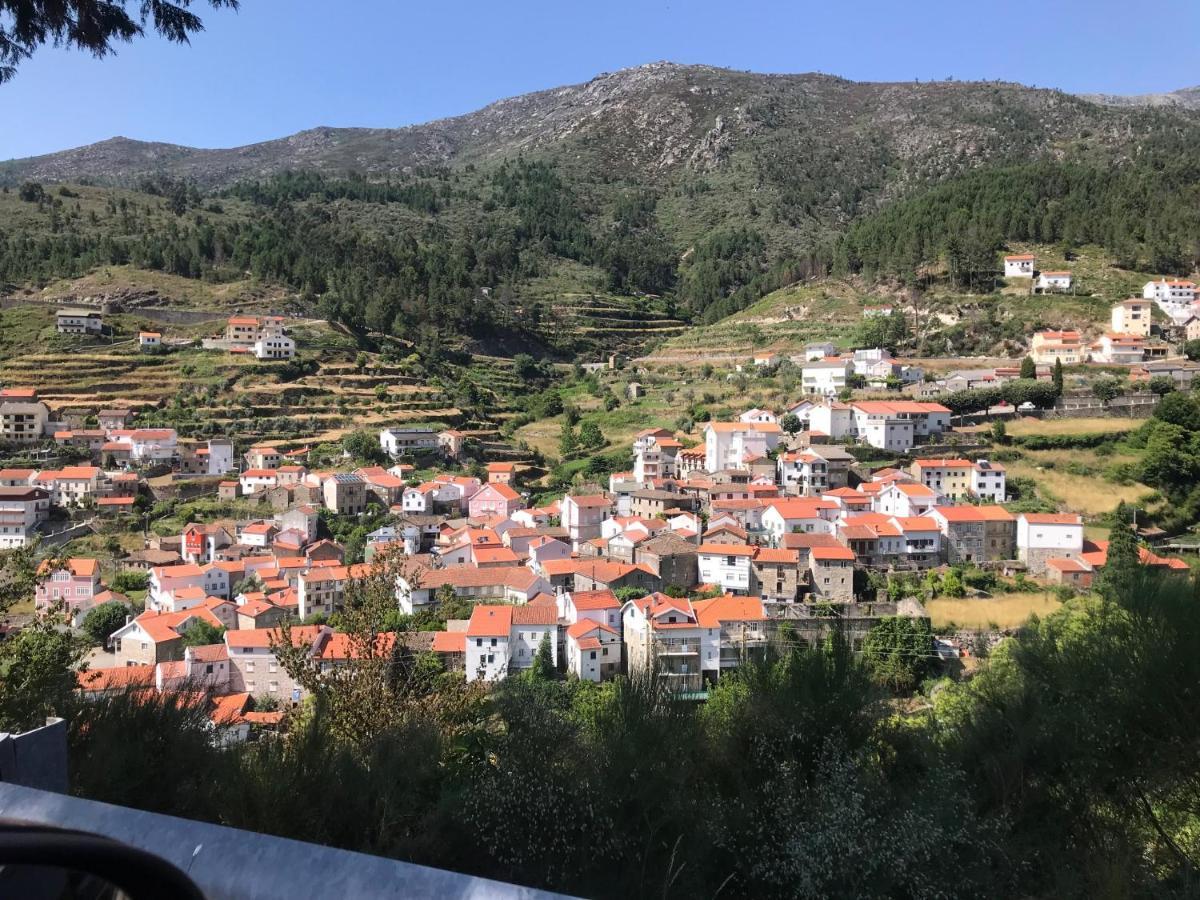 فيلا Casa Encantada - Alvoco Da Serra المظهر الخارجي الصورة