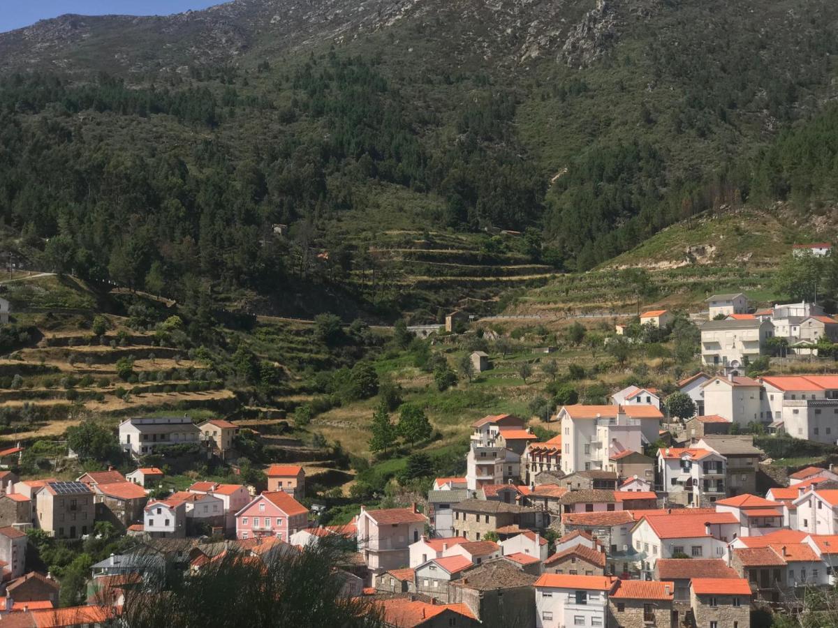 فيلا Casa Encantada - Alvoco Da Serra المظهر الخارجي الصورة