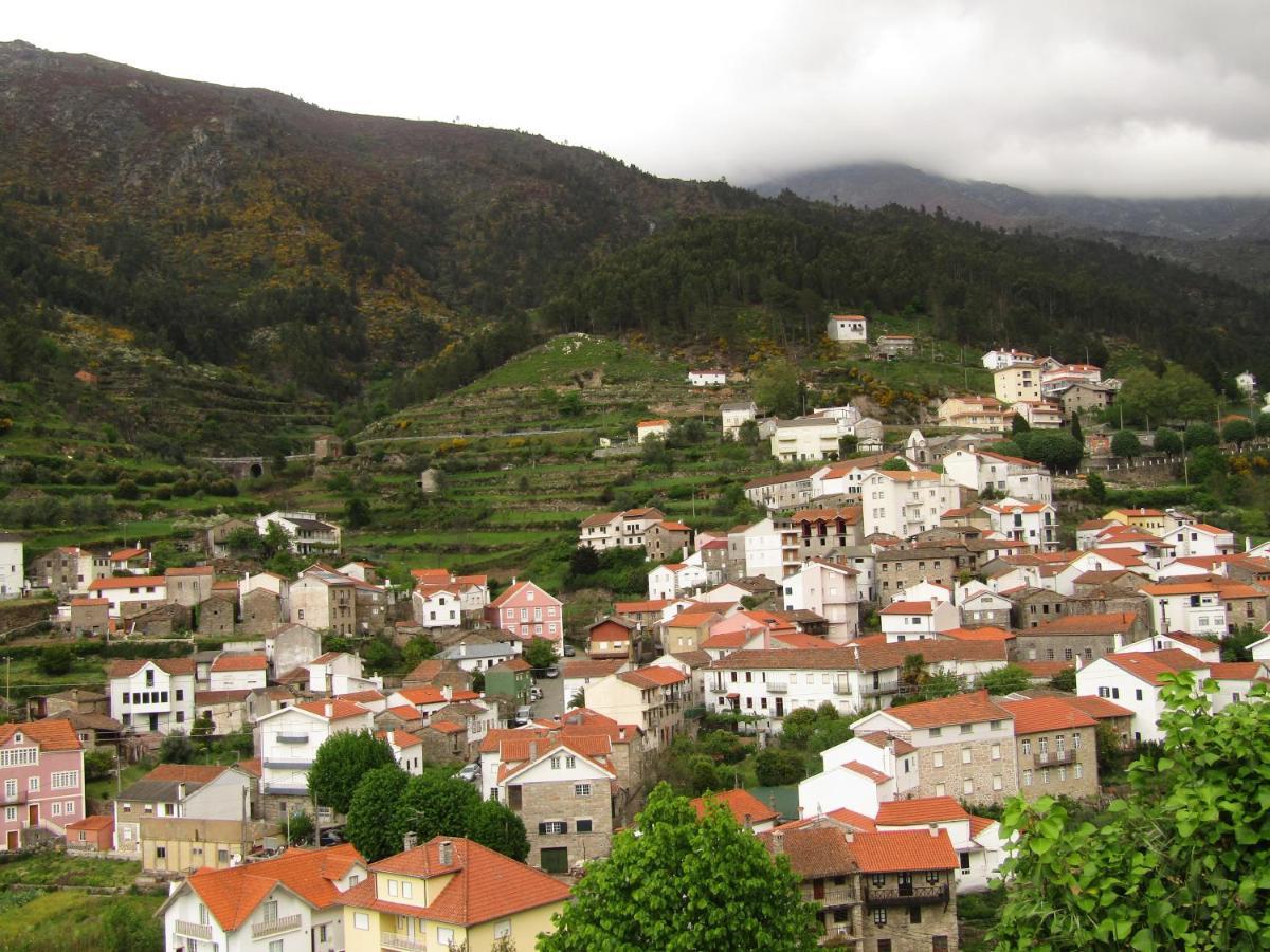 فيلا Casa Encantada - Alvoco Da Serra المظهر الخارجي الصورة