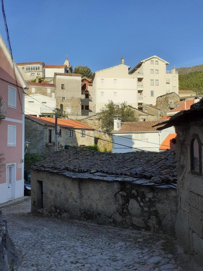 فيلا Casa Encantada - Alvoco Da Serra المظهر الخارجي الصورة