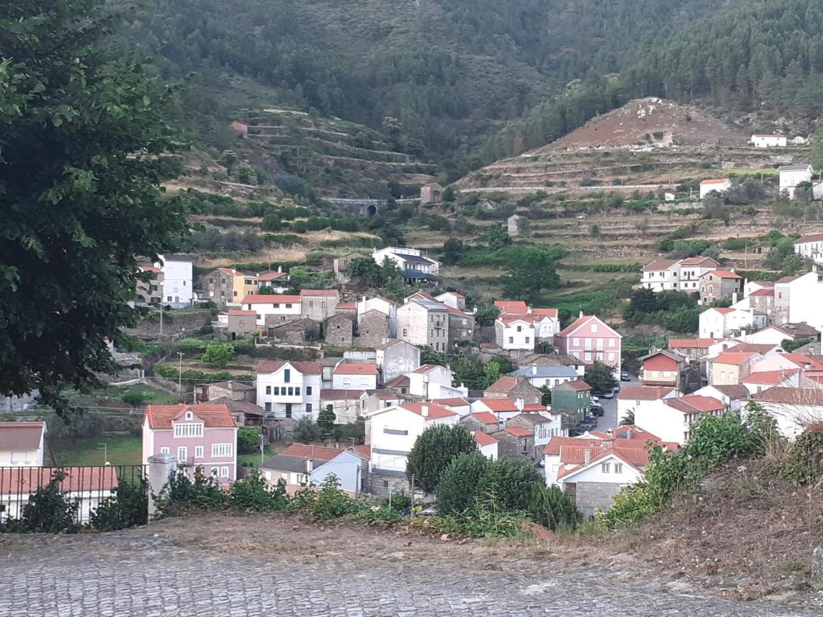 فيلا Casa Encantada - Alvoco Da Serra المظهر الخارجي الصورة