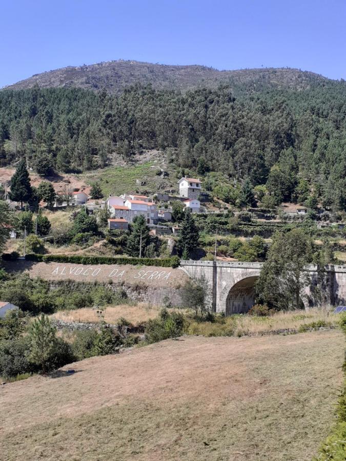 فيلا Casa Encantada - Alvoco Da Serra المظهر الخارجي الصورة